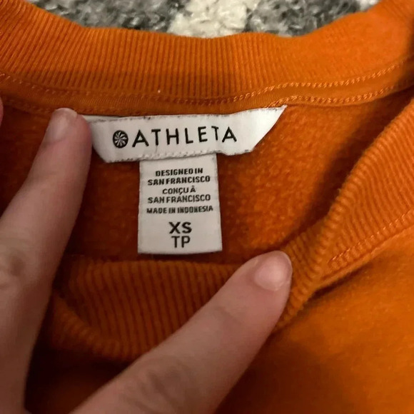 Athleta Sweatshirt - Picture 3 of 5